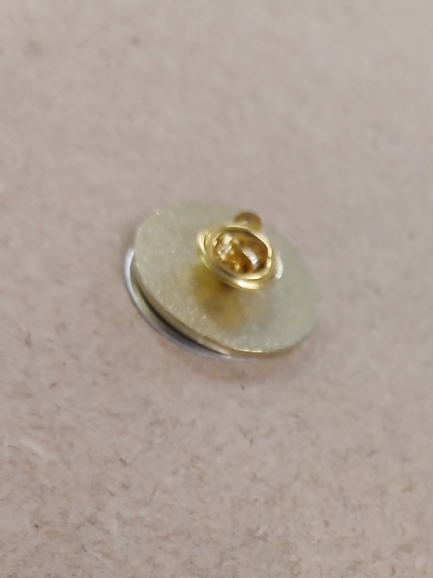 Lapel Pin/Badge Gold - artcoasterprinting