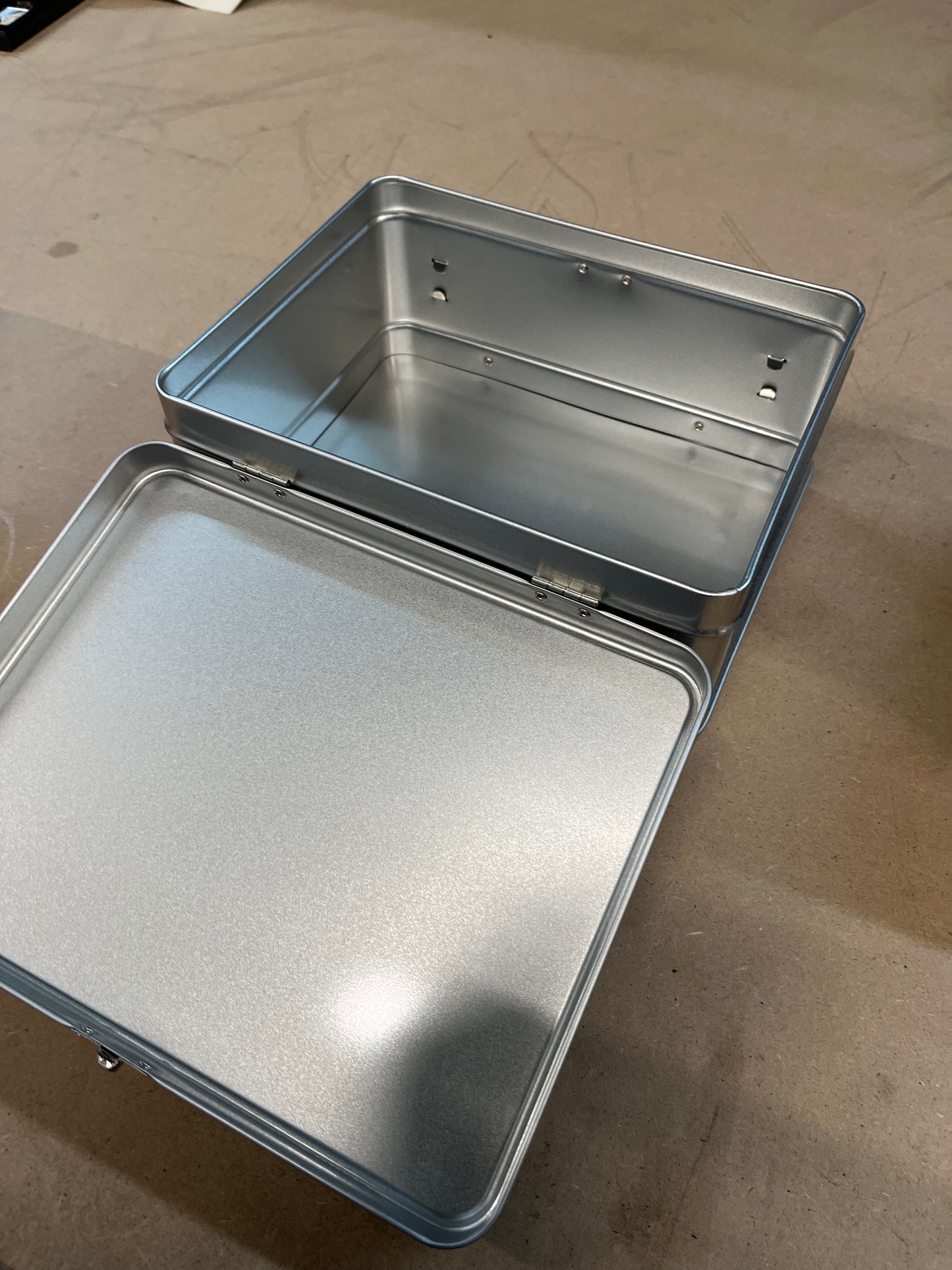 Metal lunch box-Silver