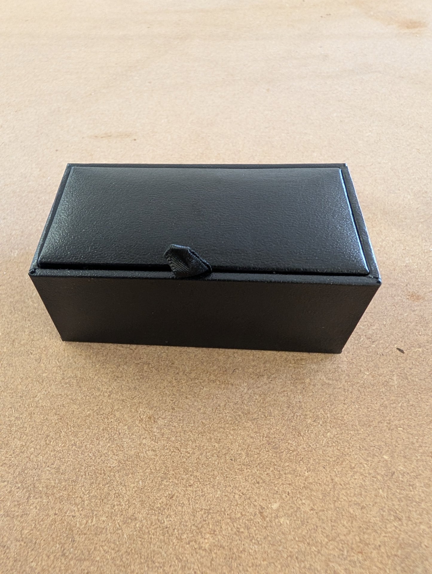 Pair of Cufflinks (Round) with giftbox